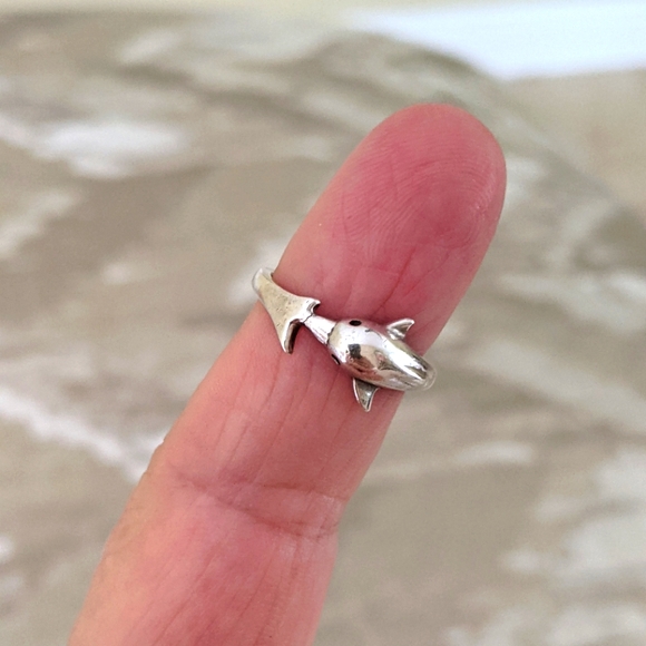 STERLING SILVER 925 DOLPHIN RING - Picture 5 of 8